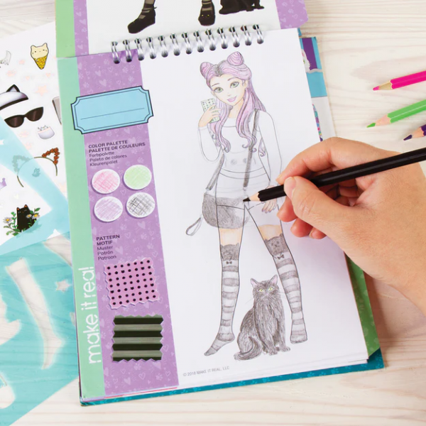Cuaderno De Bocetos De Diseño De Moda: Lindo Gatito